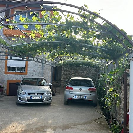 Ferienwohnung Ildora Qimon Himarë Exterior foto