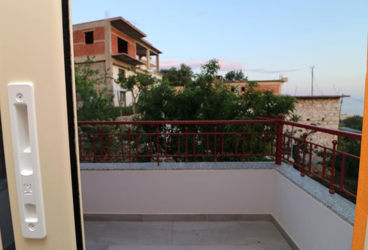 Ferienwohnung Ildora Qimon Himarë Exterior foto